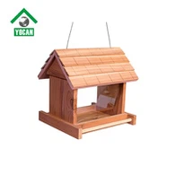 Hranilica za ptice sa sjemenkama crvenog kedra