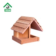 Hranilica za male ptice crvenog kedra